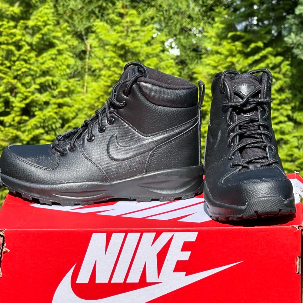 NEW Nike Manoa Youth All Weather Waterproof Casual Sneaker Boots - Little Kid 4Y